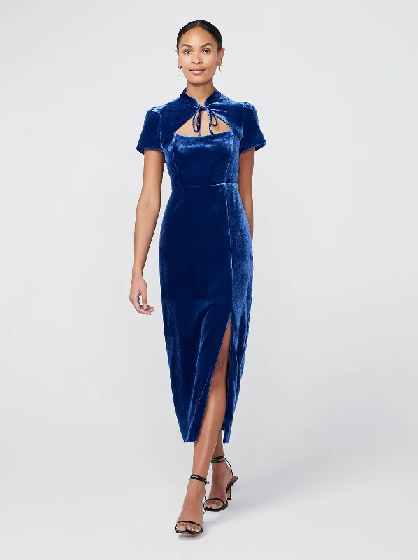 Mermaid DressCarmella Navy Velvet Midi Dress