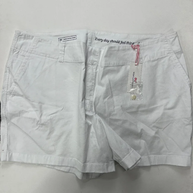 women's below-the-knee shortsShorts By Vineyard Vines NWT  Size: 22