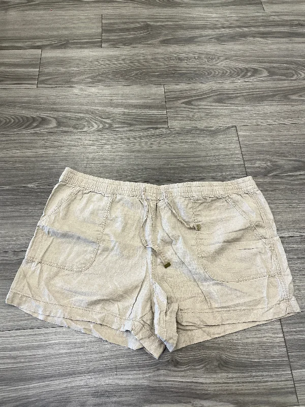 women's formal shortsShorts By Time And Tru  Size: 3x