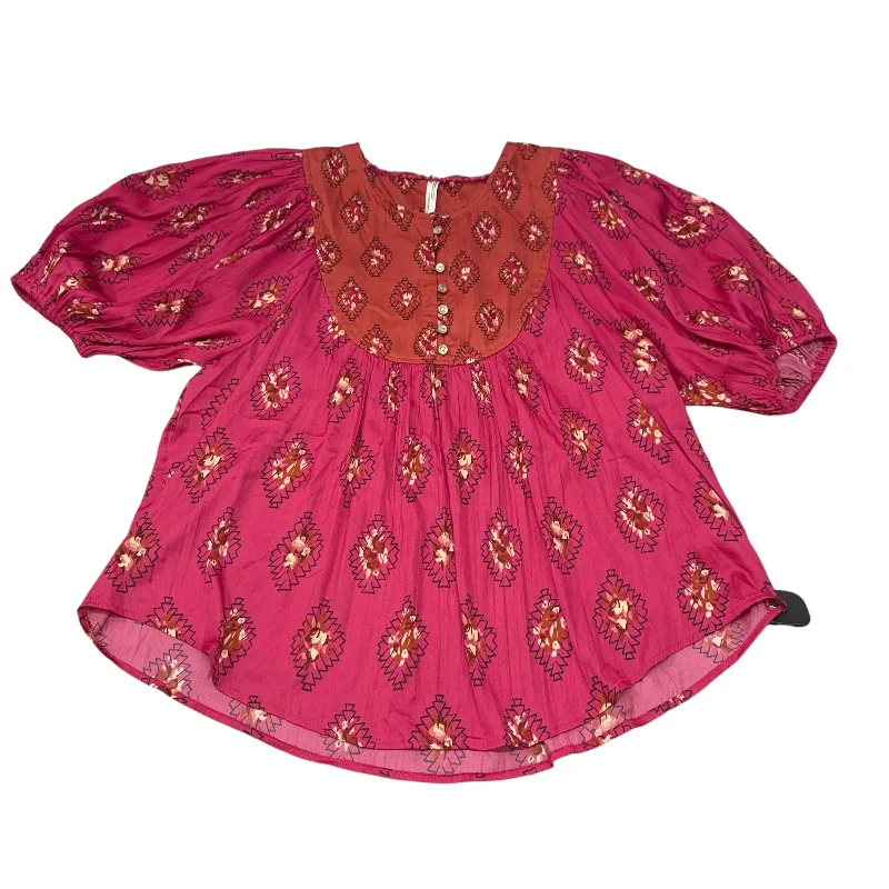 women's tops for those who want to wear versatile pieces that can be dressed up or downTop Short Sleeve By Anthropologie In Pink & Red, Size: Xs