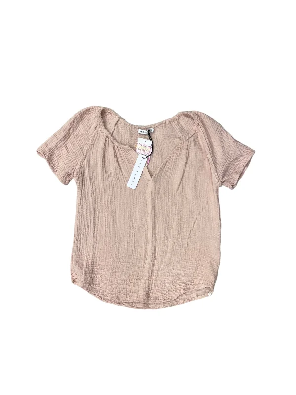 women's tops for those who value both quality and affordabilityTop Short Sleeve By Evereve In Pink, Size: Xs