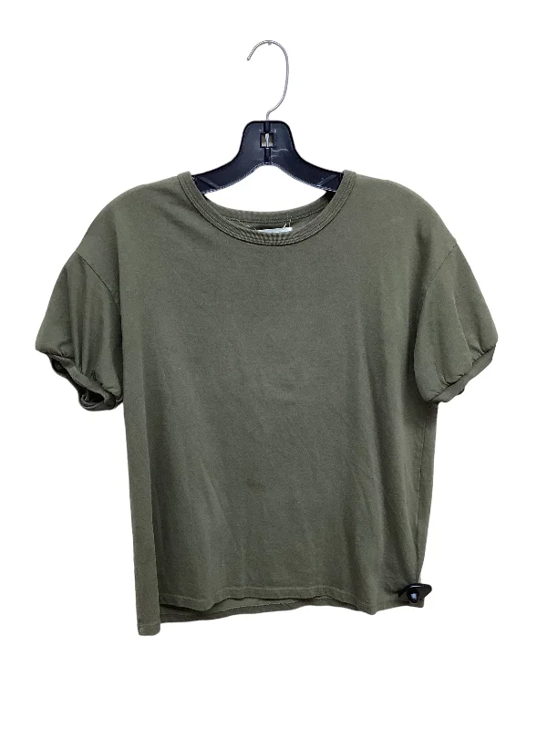 women's tops for those who want to create stylish and put-together outfits without spending a fortuneTop Short Sleeve By Madewell In Green, Size: S