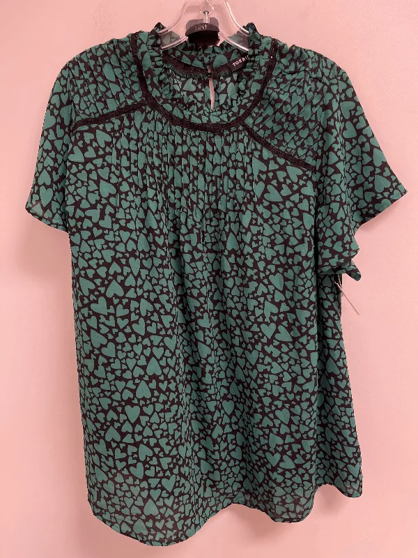 women's tops for those who want to make a fashion statementTop Short Sleeve By Torrid In Black & Green, Size: 1x