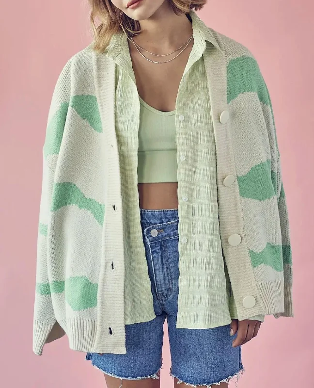 Wholesale SweatersTwo-Tone Wavy Stripe Knit Cardigan In Green